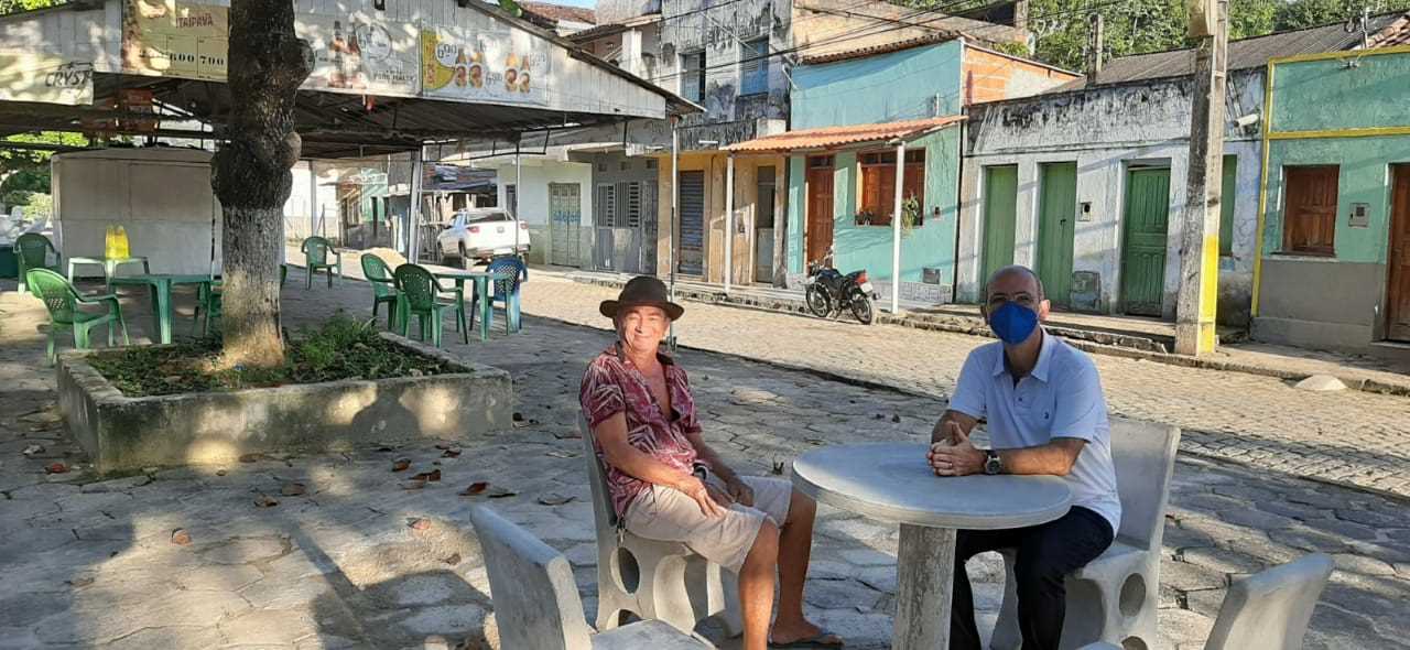 Camacã: Nova praça construída em Leoventura chama atenção dos moradores
